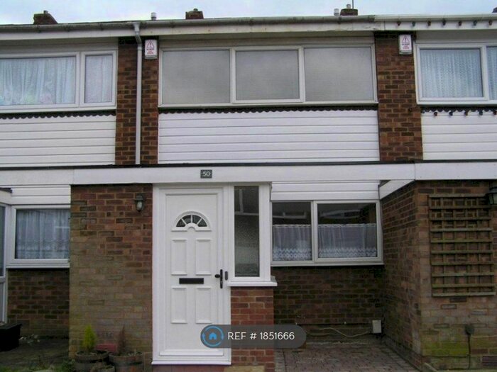2 Bedroom Terraced House To Rent In Place Farm Avenue, Kent, BR6