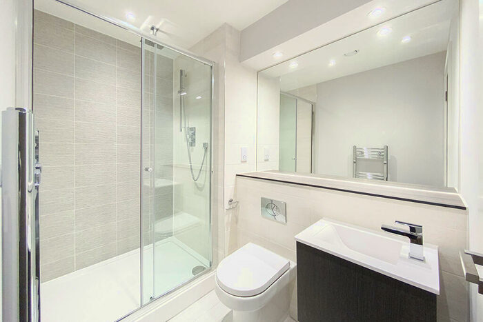 2 Bedroom Apartment To Rent In The Hallmark, Green Quarter, Manchester, M4