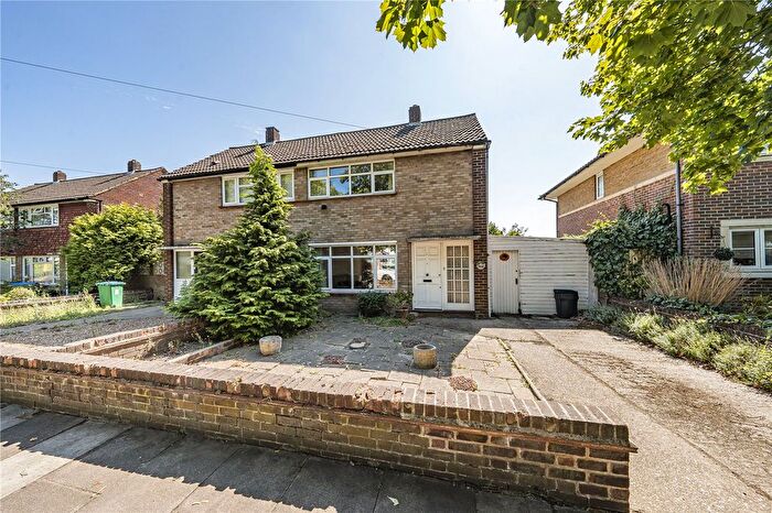 2 Bedroom Semi-Detached House For Sale In Chertsey Road, Twickenham, TW2