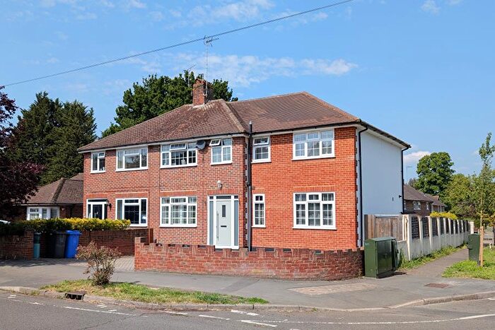 4 Bedroom Semi-Detached House To Rent In Horsell, Surrey, GU21