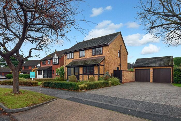4 Bedroom Detached House For Sale In Swallowcliffe, Bournes Green Catchment, Shoeburyness, Essex, SS3