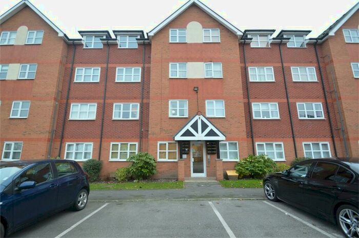 2 Bedroom Apartment To Rent In Hall Lane, Manchester, M23