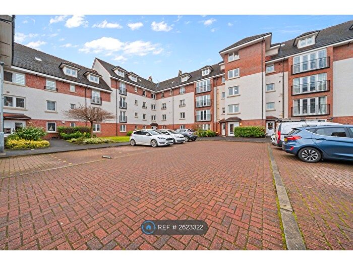 3 Bedroom Flat To Rent In Chesterfield Gardens, Glasgow, G12