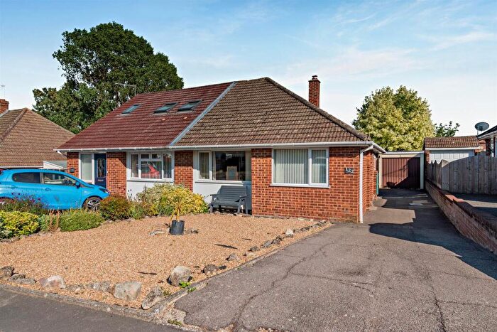 2 Bedroom Semi-Detached Bungalow For Sale In Newbury Avenue, Maidstone, ME16