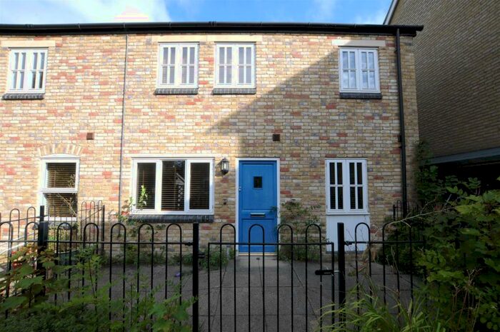 2 Bedroom House To Rent In J Marlborough RoadGrandpontOxford, OX1