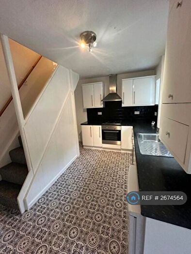 2 Bedroom Terraced House To Rent In High Street West, Glossop, SK13