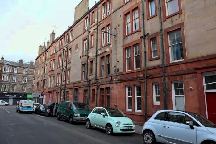Studio To Rent In Rossie Place, Edinburgh, EH7