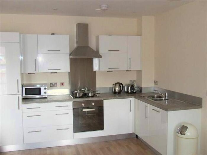 1 Bedroom Flat To Rent In Eastbrook Hall, - Leeds Road, Little Germany, BD1
