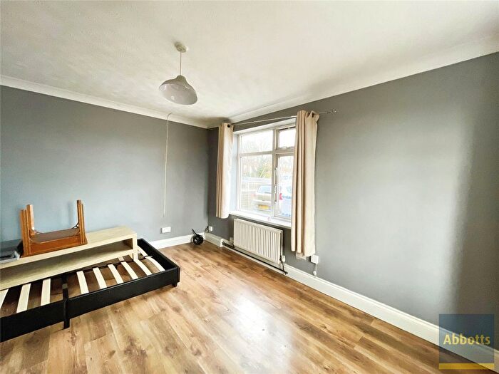 2 Bedroom Flat For Sale In Theobald Road, Norwich, Norfolk, NR1