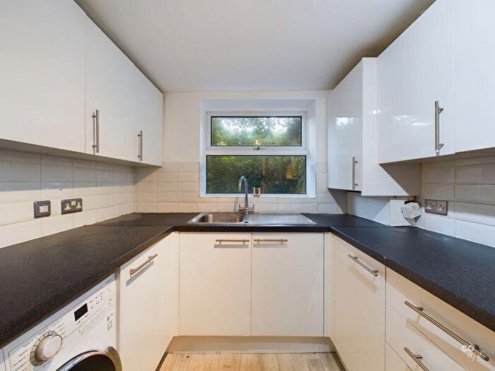4 Bedroom Terraced House To Rent In Hollingdean Road, Brighton, BN2