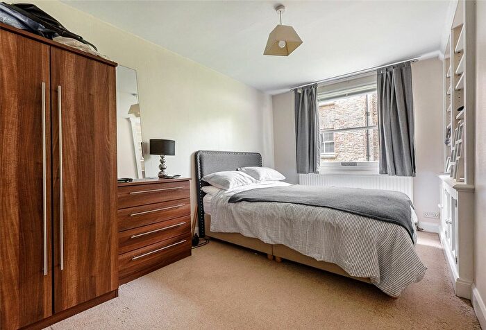 1 Bedroom Flat To Rent In Alderney Street, London, Uk, SW1V