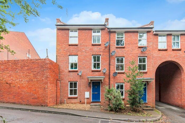 1 Bedroom Ground Maisonette To Rent In Old Parr Road, Banbury, OX16