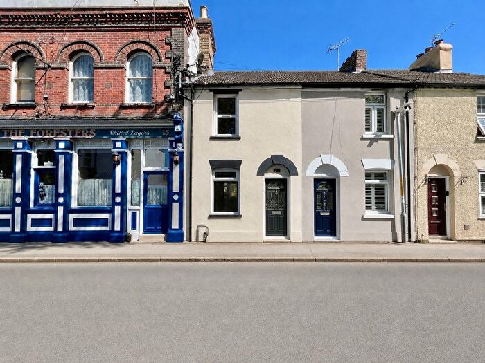 2 Bedroom Terraced House For Sale In Great Queen Street, Dartford, DA1