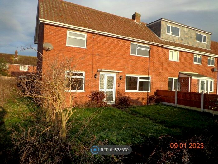 3 Bedroom End Of Terrace House To Rent In Pademoor Terrace, Eastoft, Scunthorpe, DN17