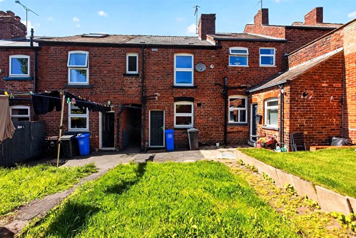 2 Bedroom Terraced House For Sale In Nettleham Road, Sheffield, Sheffield, S8