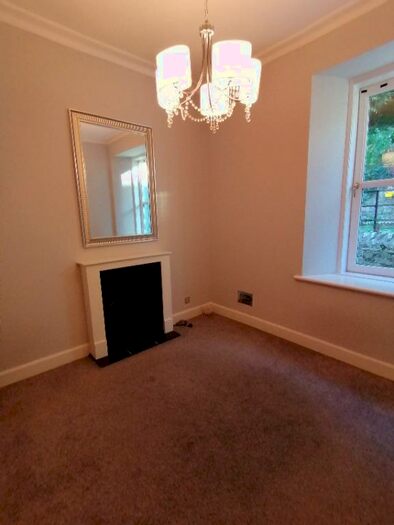 Flat To Rent In Shore Rd, Innellan, Argyll And Bute, PA23