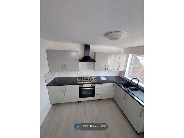 2 Bedroom Terraced House To Rent In Donnington Street, Grimsby, DN32