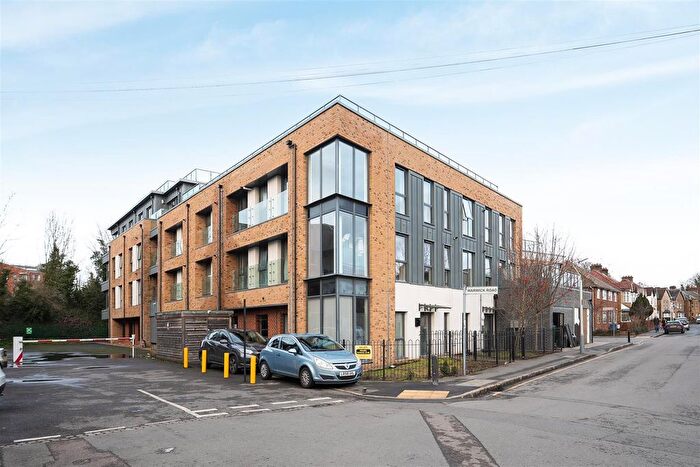 1 Bedroom Flat For Sale In Warwick Road, West Drayton, UB7