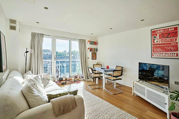 1 Bedroom Flat To Rent In Thomas Jacomb Place, Walthamstow, London, E17