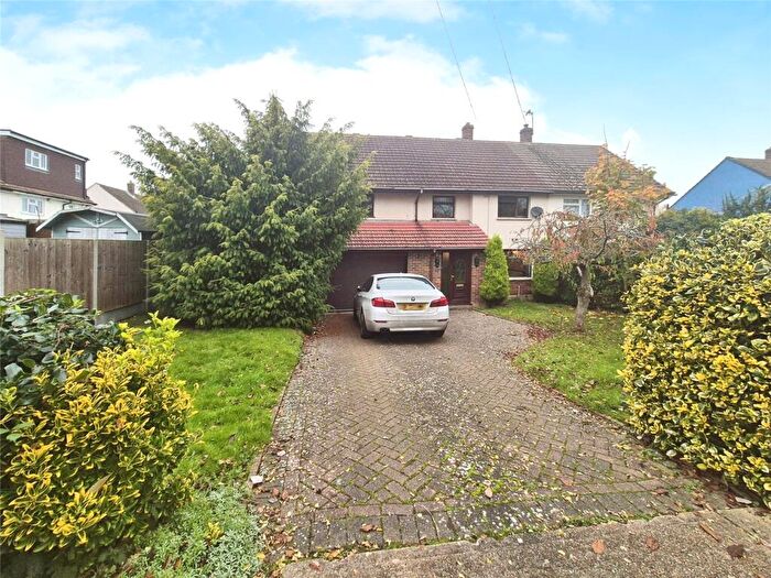 4 Bedroom Semi-Detached House For Sale In Spindlewood Close, Lords Wood, Chatham, Kent, ME5