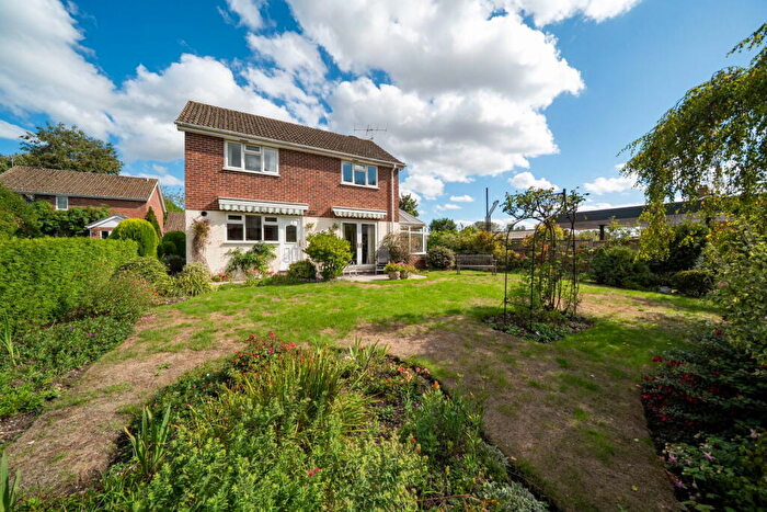 3 Bedroom Detached House For Sale In Hides Close, Winchester Road, Whitchurch, RG28