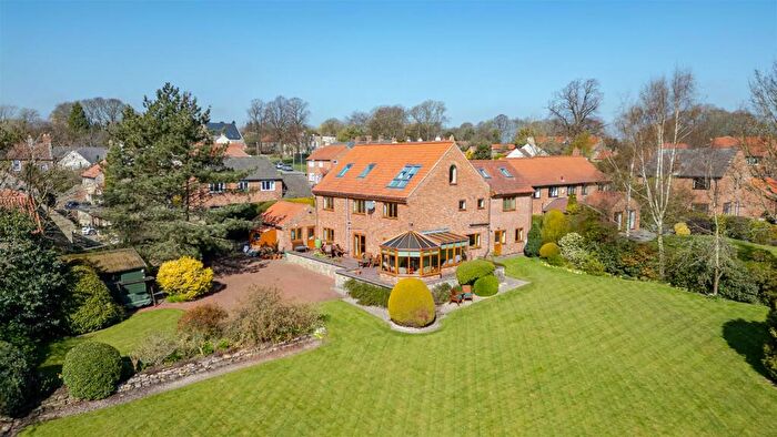 5 Bedroom Detached House For Sale In Manor Court, Heighington Village, DL5