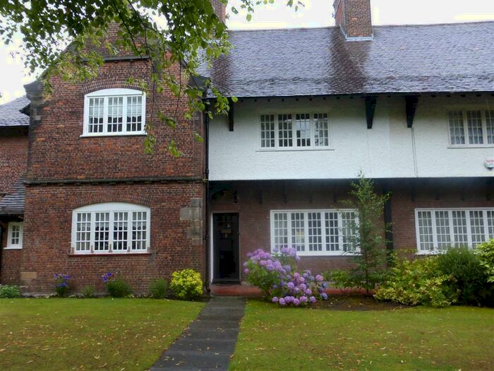 3 Bedroom Character Property To Rent In King Georges Drive, Wirral, CH62