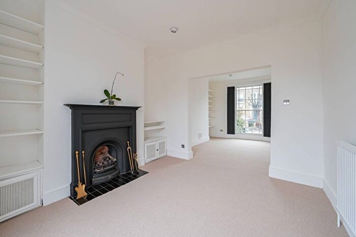 3 Bedroom Terraced House For Sale In Englefield Road, De Beauvoir Town, London, N1