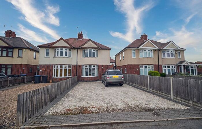 3 Bedroom Semi Detached House For Sale In Coventry Road, Hinckley, LE10