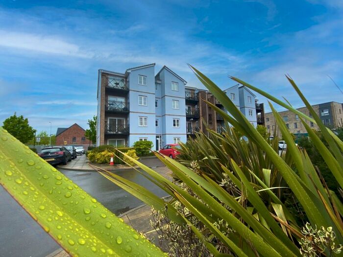 1 Bedroom Flat To Rent In Pentland Close, Llanishen, CF14