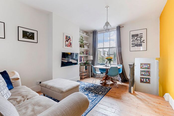 1 Bedroom Maisonette To Rent In Schubert Road, London, SW15