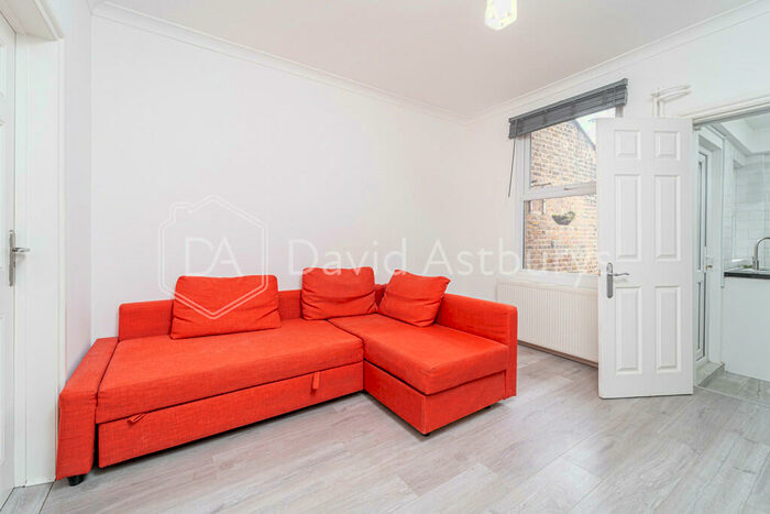 1 Bedroom Apartment To Rent In Morley Avenue, Wood Green, London, N22