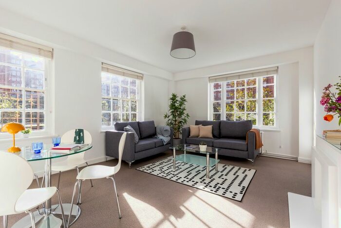 3 Bedroom Flat To Rent In Dolphin Square, Chichester Street, London Lx, London, SW1V