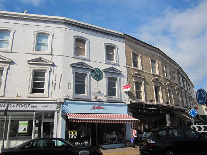 2 Bedroom Flat To Rent In High Street, Wimbledon, London, SW19
