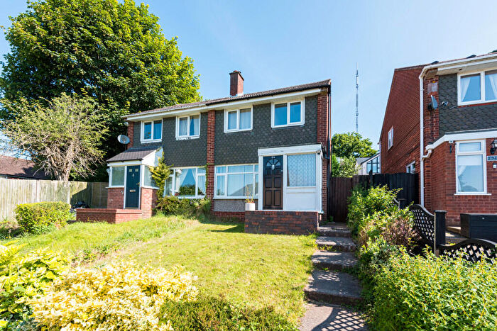 3 Bedroom Semi-Detached House To Rent In Hathaway Road, Sutton Coldfield, B75