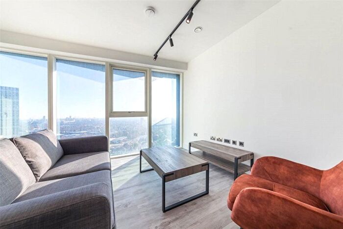 1 Bedroom Flat For Sale In Portal Way, North Acton, W3