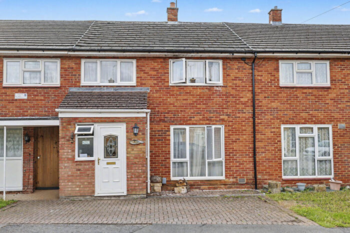 3 Bedroom Terraced House For Sale In Dovedale, Stevenage, Hertfordshire, SG2