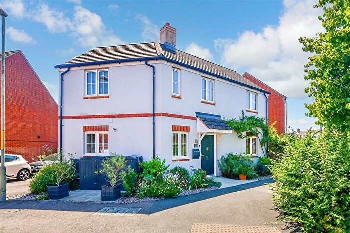 3 Bedroom Detached House For Sale In Hadleigh Street, Ashford, Kent, TN25