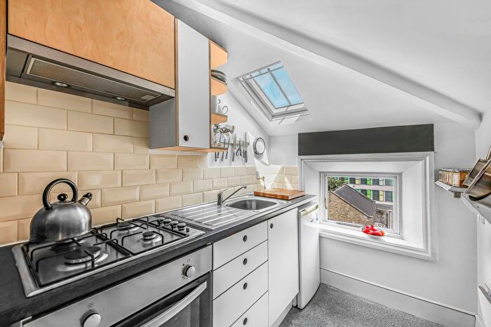 1 Bedroom Flat For Sale In Mildmay Road, Islington, N1