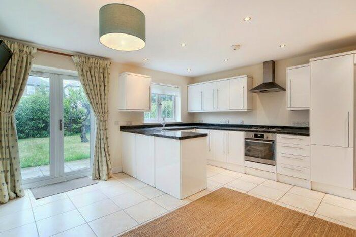 3 Bedroom Property To Rent In Lanigan Drive, Hounslow, TW3