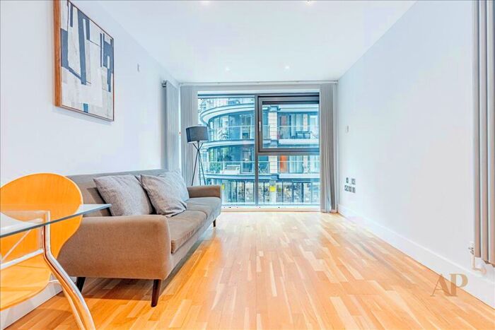 1 Bedroom Apartment To Rent In Millharbour, London, E14