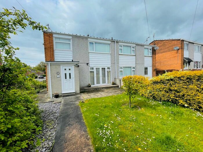 3 Bedroom Semi-Detached House To Rent In Aspen Walk, Maltby, S66