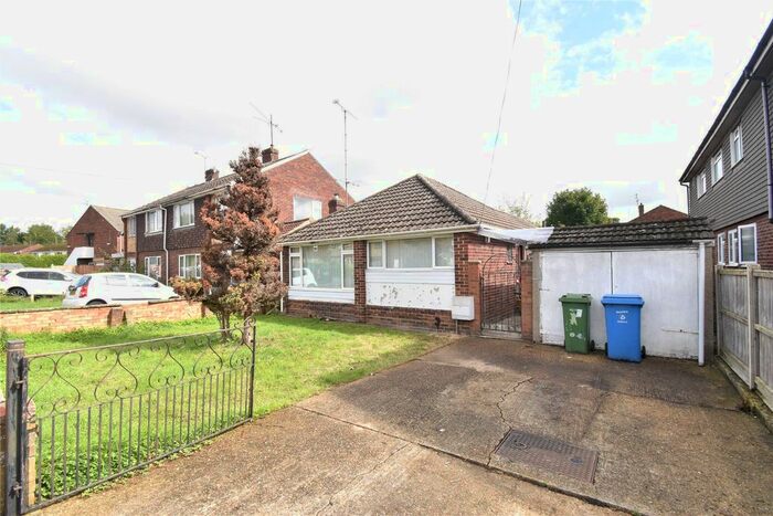 2 Bedroom Bungalow To Rent In Giffard Drive, Farnborough, Hampshire, GU14