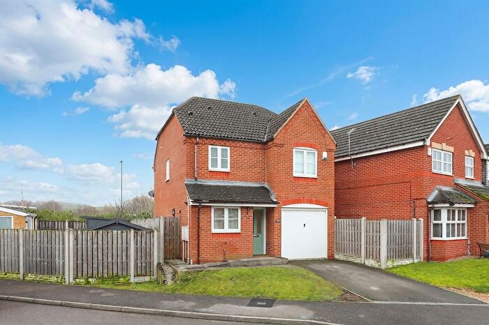 3 Bedroom Detached House For Sale In Green Close, Renishaw, S21