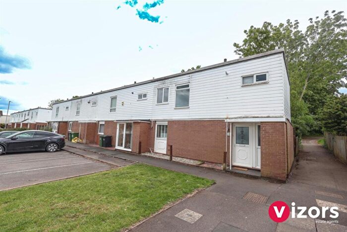 4 Bedroom End Of Terrace House To Rent In Chaddesley Close, Redditch, B98