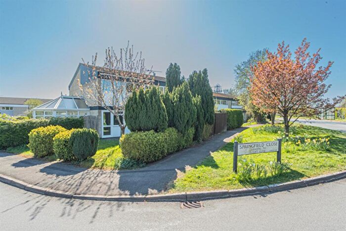 3 Bedroom Semi-Detached House For Sale In Springfield Close, Corsham, SN13