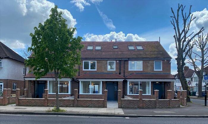 12 Bedroom End Of Terrace House To Rent In Ruislip Road East, London, W13