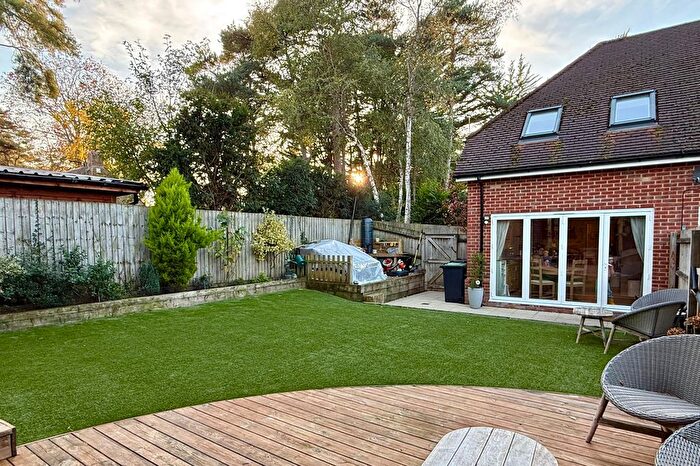 3 Bedroom Semi-Detached House For Sale In Woolsbridge Road, Ashley Heath, BH24