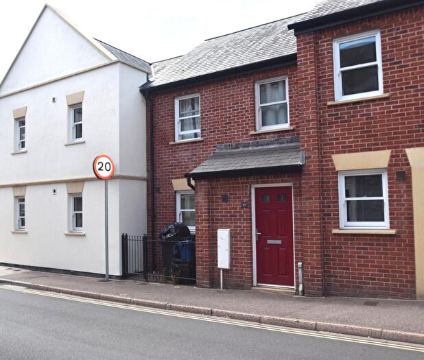 3 Bedroom Terraced House To Rent In Bampton Street, Tiverton, Devon, EX16
