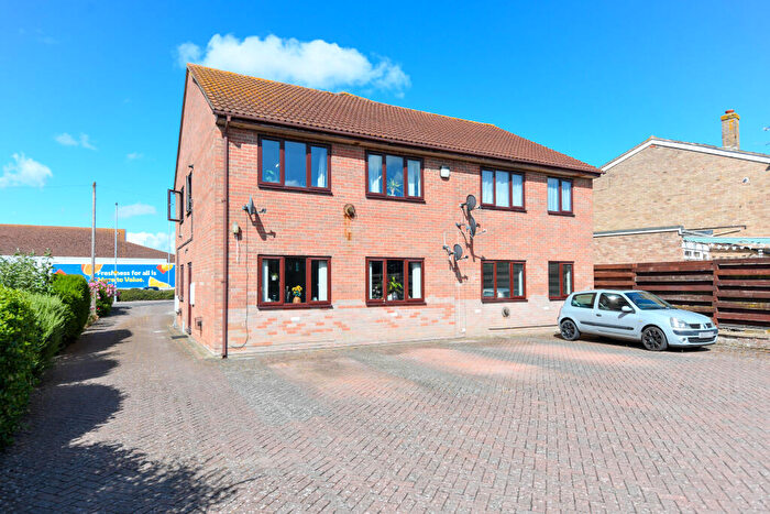 2 Bedroom Flat For Sale In Trowbridge, BA14